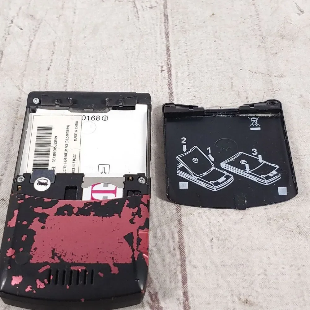 Motorola RAZR V3 Flip Cell Phone - Unlocked GSM Bluetooth - BLACK PINK - Tested